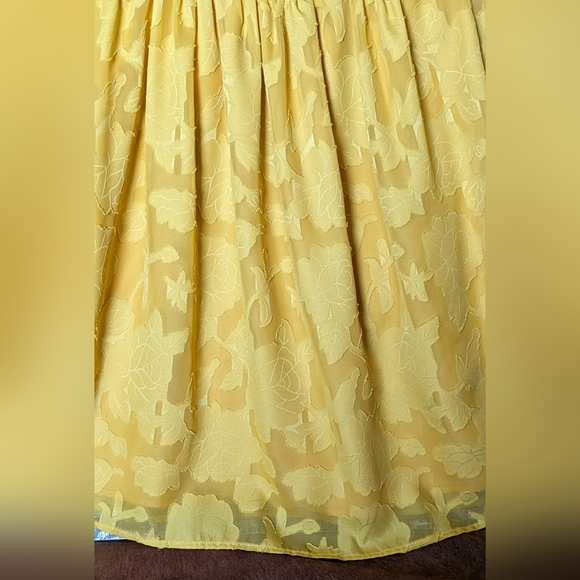 Mustard Yellow Lace With Lining Ruffled Blouse W Keyhole Opening in Back - Picture 7 of 15